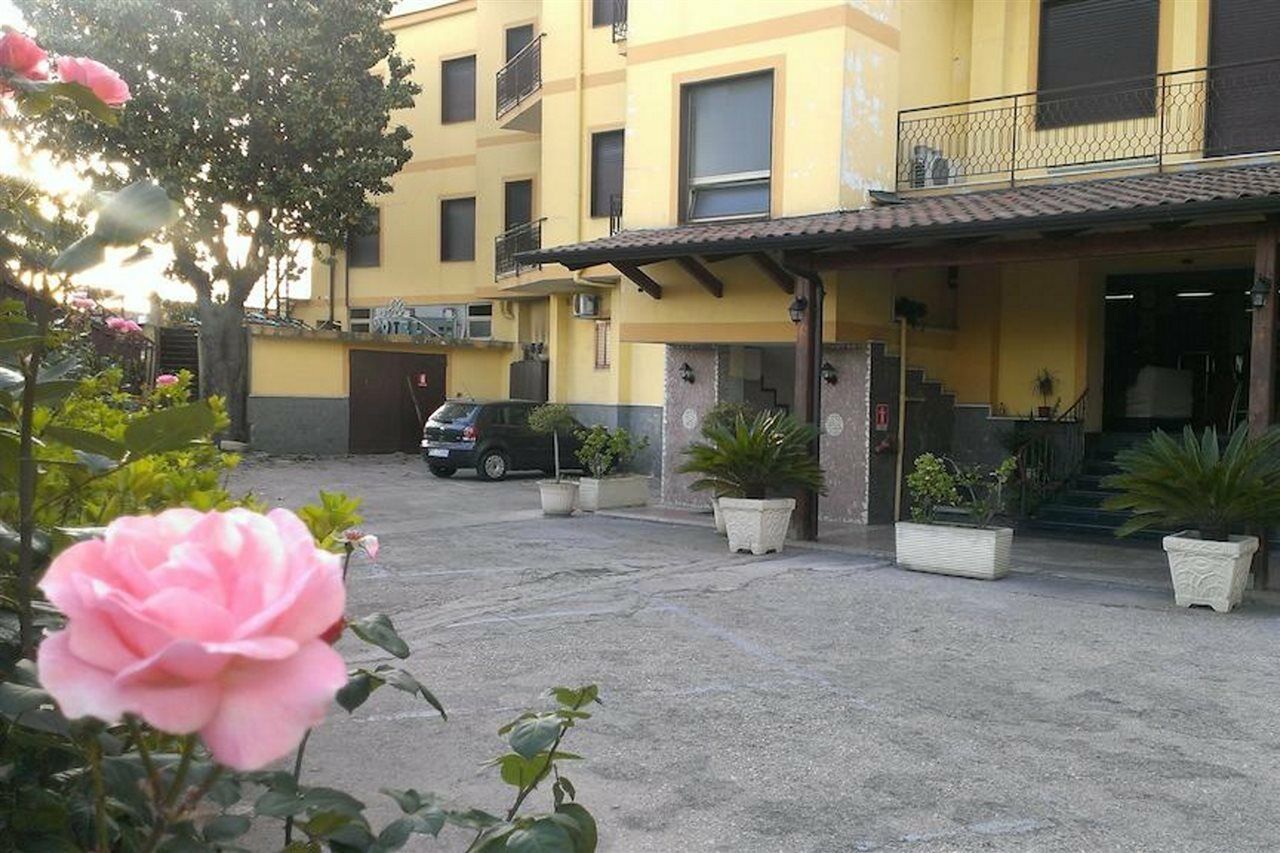 Gimar Hotel Melito di Napoli Bagian luar foto